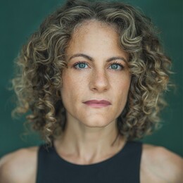 Jenn Griffin (Donna Sheridan)